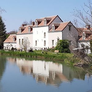 Bed and Breakfast Moulin du Fief Gentil Blere Exterior photo