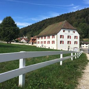 Hotel Auberge De Bellelay Restaurant Chez Aron Balde Exterior photo