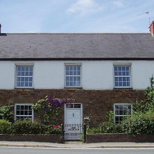 Bed and Breakfast Claw House Holsworthy Exterior photo