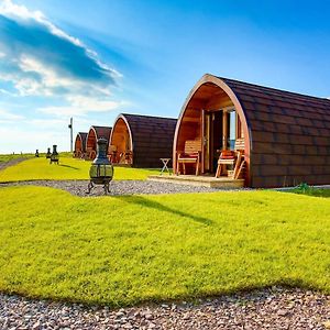 Villa Skeabost View Pods Skye Portree Exterior photo