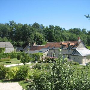 Bed and Breakfast La Chambre Des Dames Vallères Exterior photo