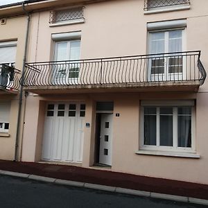 Villa Gite "Les Hortensias" Au Coeur De Lacaune Exterior photo