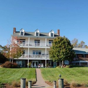 Blue Heron Inn - A Bed&Breakfast LLC Solomons Exterior photo