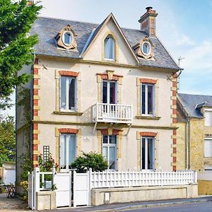 Awesome Apartment In Arromanches With Wifi Exterior photo