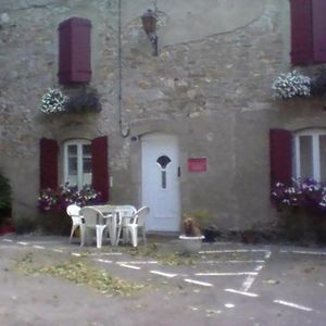 Bed and Breakfast La Maison Des Vendangeurs Trausse Exterior photo