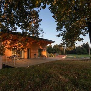 Bed and Breakfast Au Chant Du Vent Tramelan Exterior photo