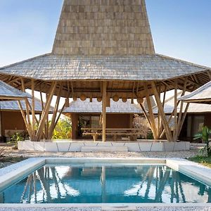 Hotel Maringi Sumba By Sumba Hospitality Foundation Waikelo Exterior photo