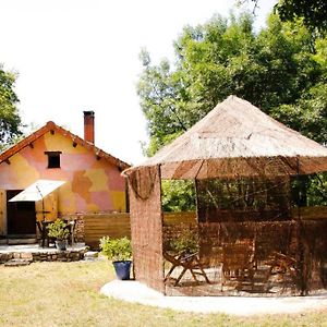 Villa La Taniere Des Druides Luzech Exterior photo