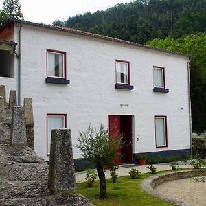 Villa Casa Abrigo Do Lagar Amares Exterior photo