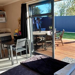 Hotel Modern BNB unit with Wifi&Breakfast Greymouth Exterior photo