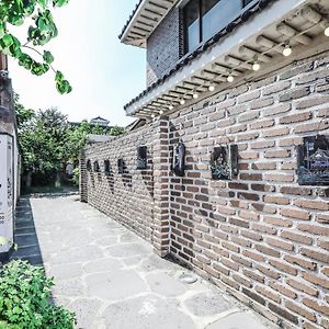 Hotel Jeonju Hanok House Exterior photo