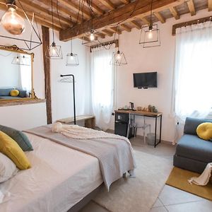 Bed and Breakfast Luna Sul Tetto Carpi Exterior photo