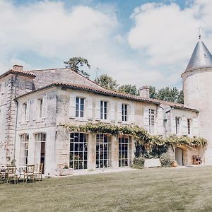 Hotel Chateau De Mouillepied Port-dʼEnvaux Exterior photo