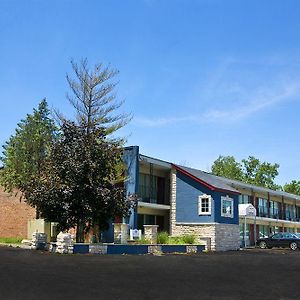 Star City Inn And Suites Grove Stadt Exterior photo