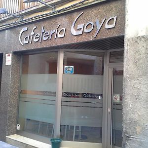 Hotel Hostal Cafeteteria Goya Barbastro Exterior photo