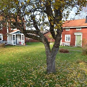 Bed and Breakfast Brunnbäcks Bed&Breakfast, Dalarna Krylbo Exterior photo