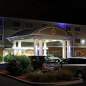 Holiday Inn Express - Ludlow - Chicopee Area, An Ihg Hotel Exterior photo