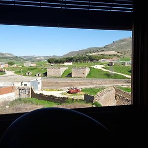 Ferienwohnung Casa Ambiente Rural: En Plena Ribera Del Duero Melida  Exterior photo
