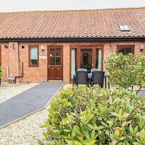 Villa Holly Berry, Dereham Wood Norton Exterior photo