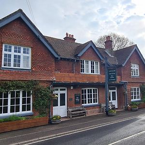 Hotel The Plough Itchen Abbas Winchester Exterior photo