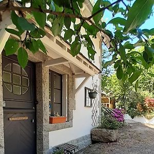 Bed and Breakfast Chambre D'Hotes De La Roche Tremblante Huelgoat Exterior photo