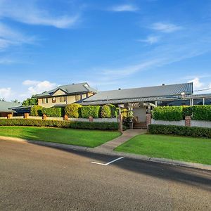 Best Western Plus Ambassador On Ruthven Motor Inn Toowoomba Exterior photo