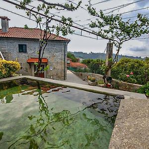 Villa Casa Da Ramada - Water Spa Tank With Running Natural Spring Water - By Bedzy Braga Exterior photo