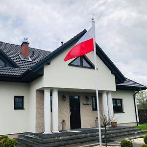 Ferienwohnung Dom z Flagą Janowiec Exterior photo