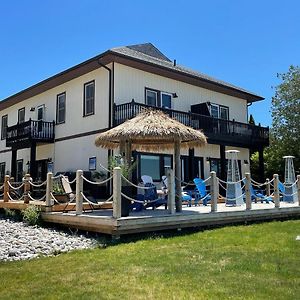 Paradise Inn On the Beach Port Elgin Exterior photo