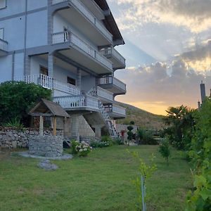 Bed and Breakfast Bella Vista Shkodra Exterior photo