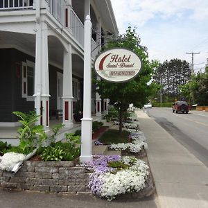 Hotel Saint-Donat Exterior photo