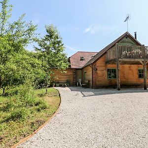 Villa Old Wood Coach House Lincoln Exterior photo