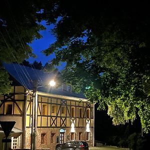 Hotel Penzion Stara Skola Vikantice Exterior photo