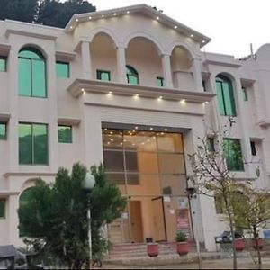 Hotel Pine View&Restaurant Balakot Exterior photo