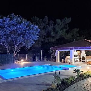 Fiore Di Rodi - Private Pool, Jacuzzi And Barbecue Ialysos  Exterior photo