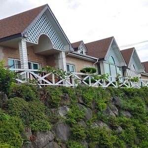 Villa Morning Sky Pension Jeju Exterior photo