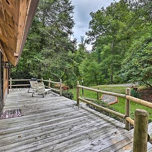 Villa Quiet Max Meadows Cabin, 12 Acres Of Property Exterior photo