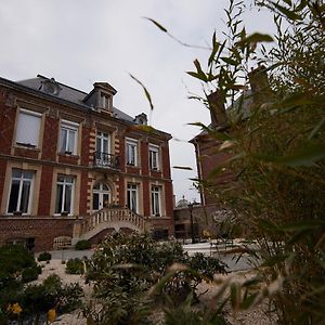 Hotel L'Antre De Gadag Forges-les-Eaux Exterior photo