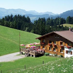 Hotel Alpengasthof Brüggele Alberschwende Exterior photo