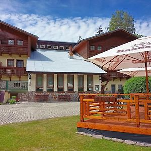 Hotel U Mustku Desná Exterior photo