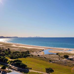 Aparthotel Club Wyndham Kirra Beach Gold Coast Exterior photo