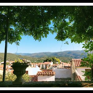 Bed and Breakfast La Belle Dame Prades  Exterior photo