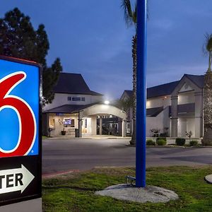 Motel 6-Buttonwillow, CA Central Exterior photo