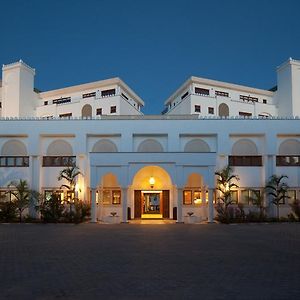 Hotel Lantana Galu Beach Diani Beach Exterior photo