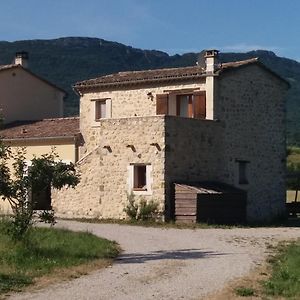 Villa Maisonnette Le Cabanon Sainte-Jalle Exterior photo