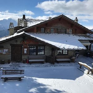 Hotel Ristoro Vagneur Saint Nicolas Exterior photo