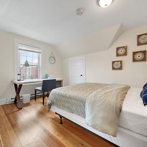 Ferienwohnung 5Br 2Bh Bright & Spacious Apt In Brighton Boston Exterior photo