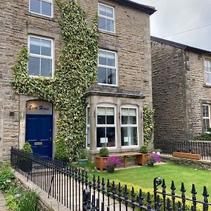 Bed and Breakfast Ebor House Hawes Exterior photo