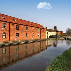 Villa Canalside Wharf Retford Exterior photo