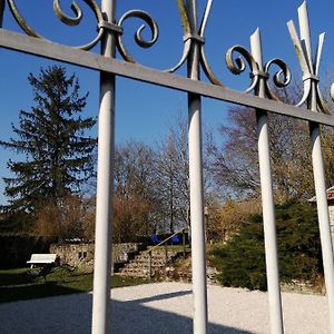 Villa Aux Refuges Des Catotiers - A Ciel Ouvert & La Cour Interieure Cusey Exterior photo